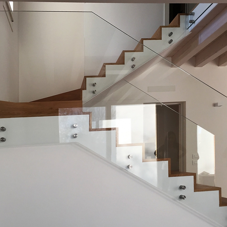 Niero scale e parapetti 10