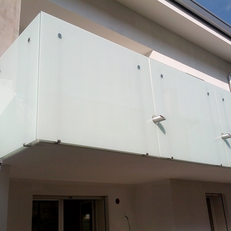 Niero scale e parapetti 13