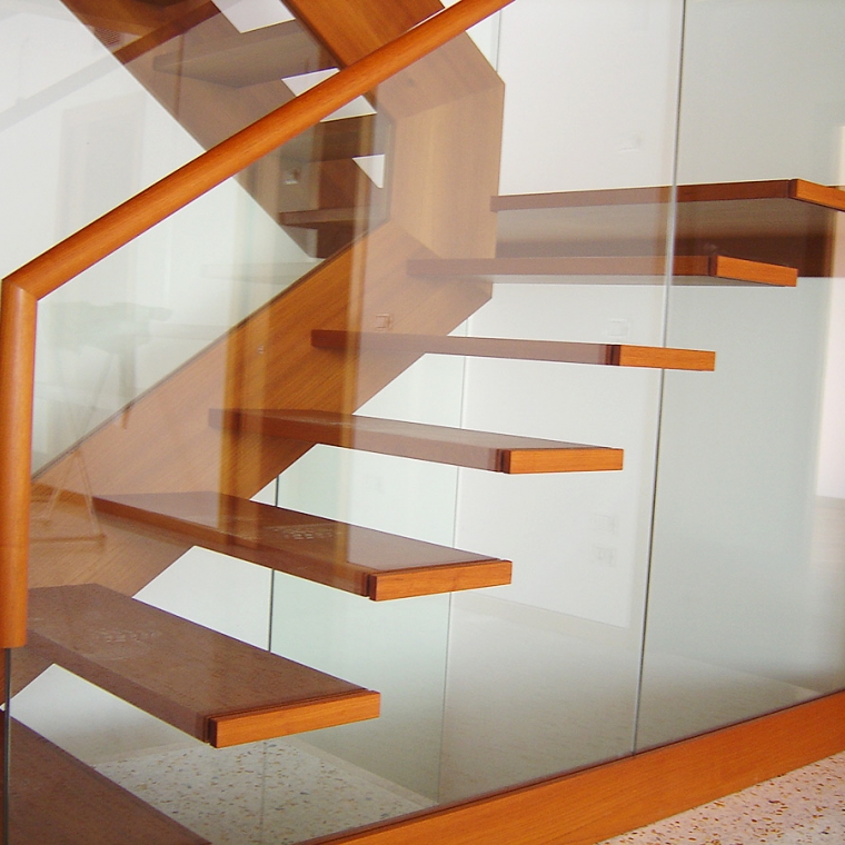 Niero scale e parapetti 21